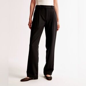 Abercrombie & Fitch Quinn Tailored Straight Pant